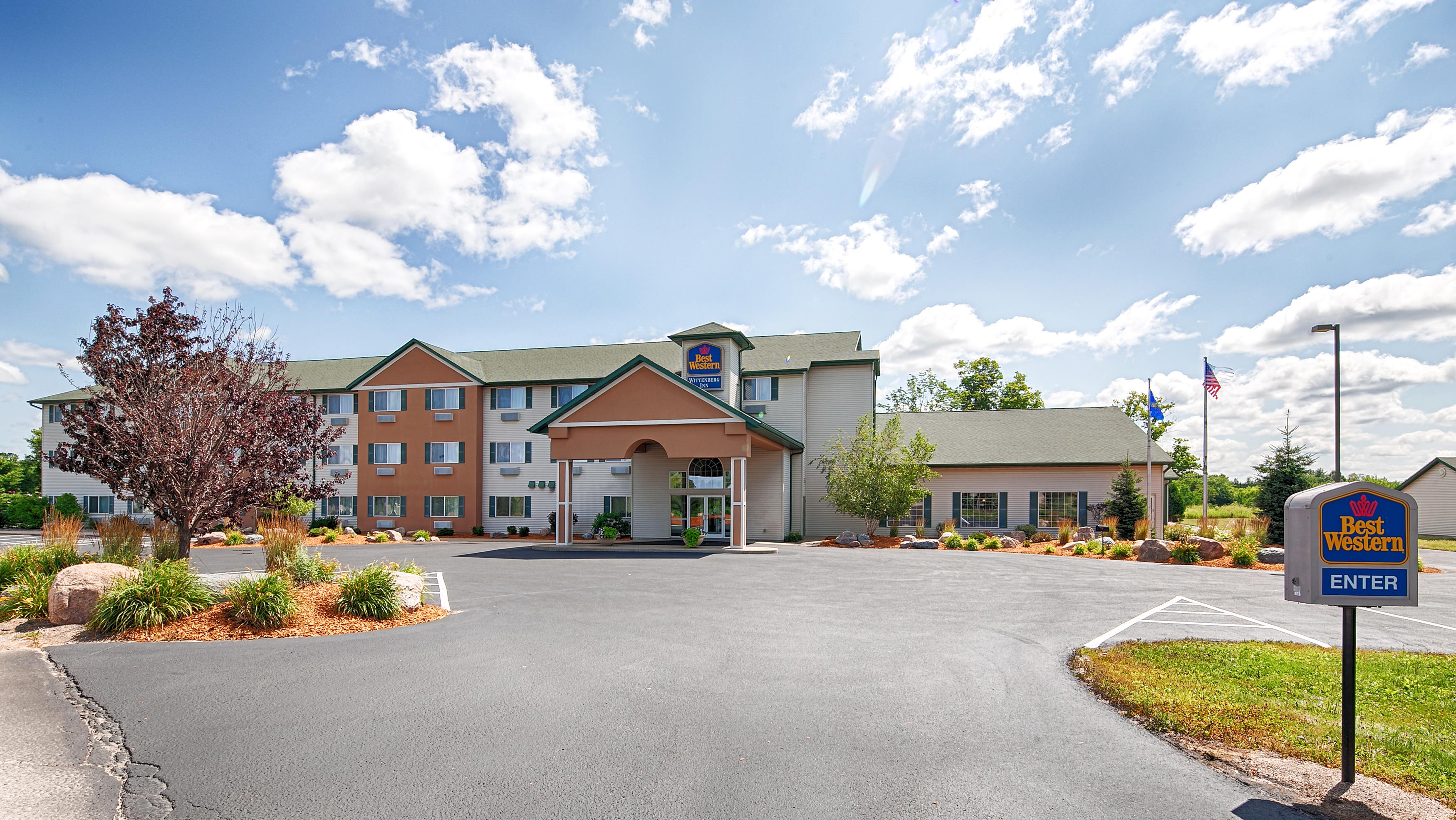 Best Western Wittenberg Inn in Wittenberg, WI (715) 2533...