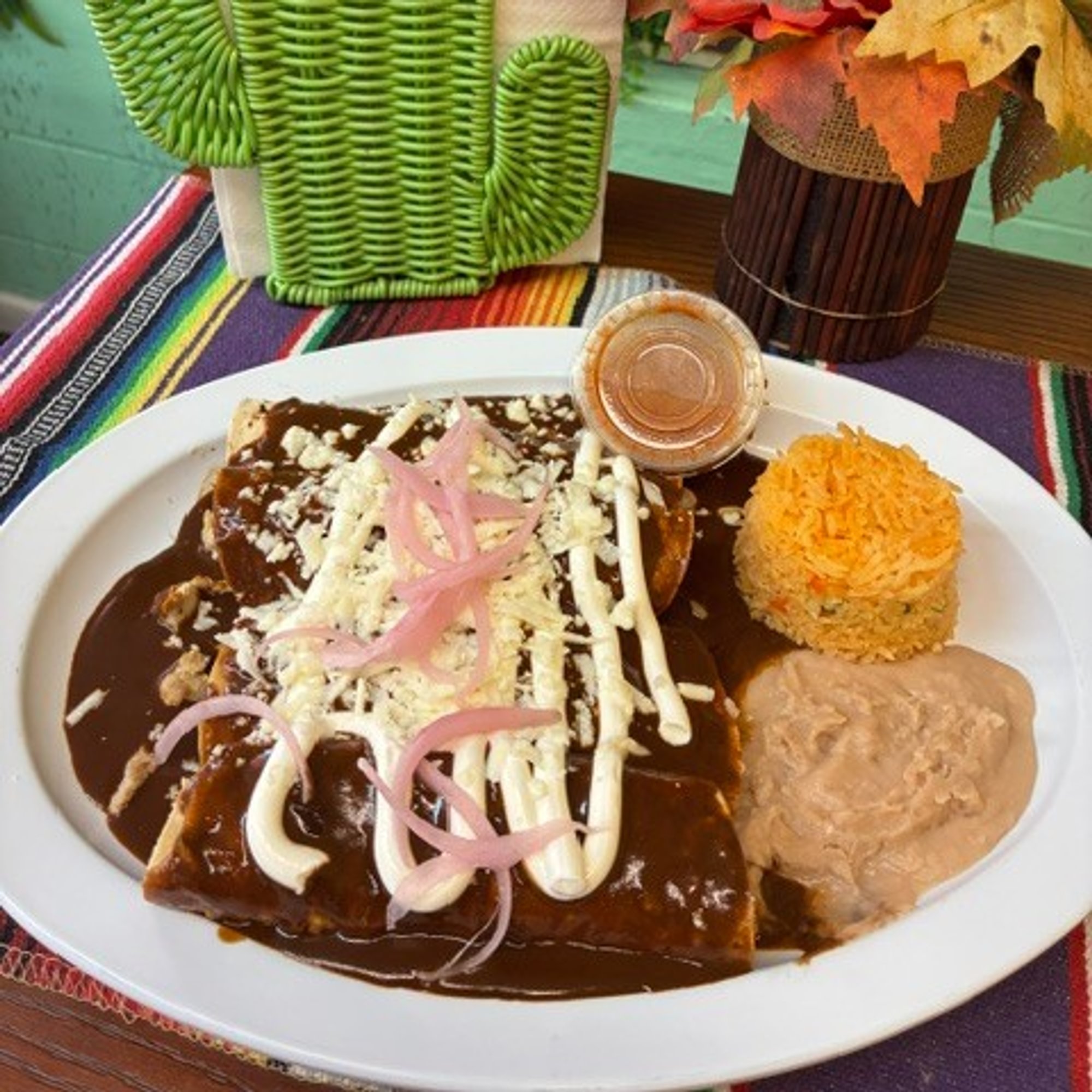 ENCHILADAS DE MOLE (4)