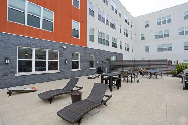Images Latitude Apartments