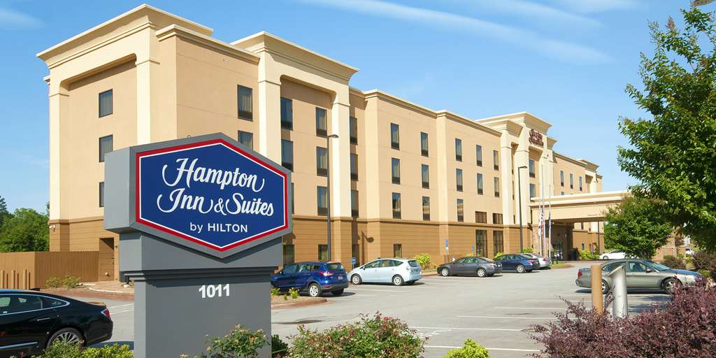 Hampton Inn &amp; Suites Seneca-Clemson Area Logo