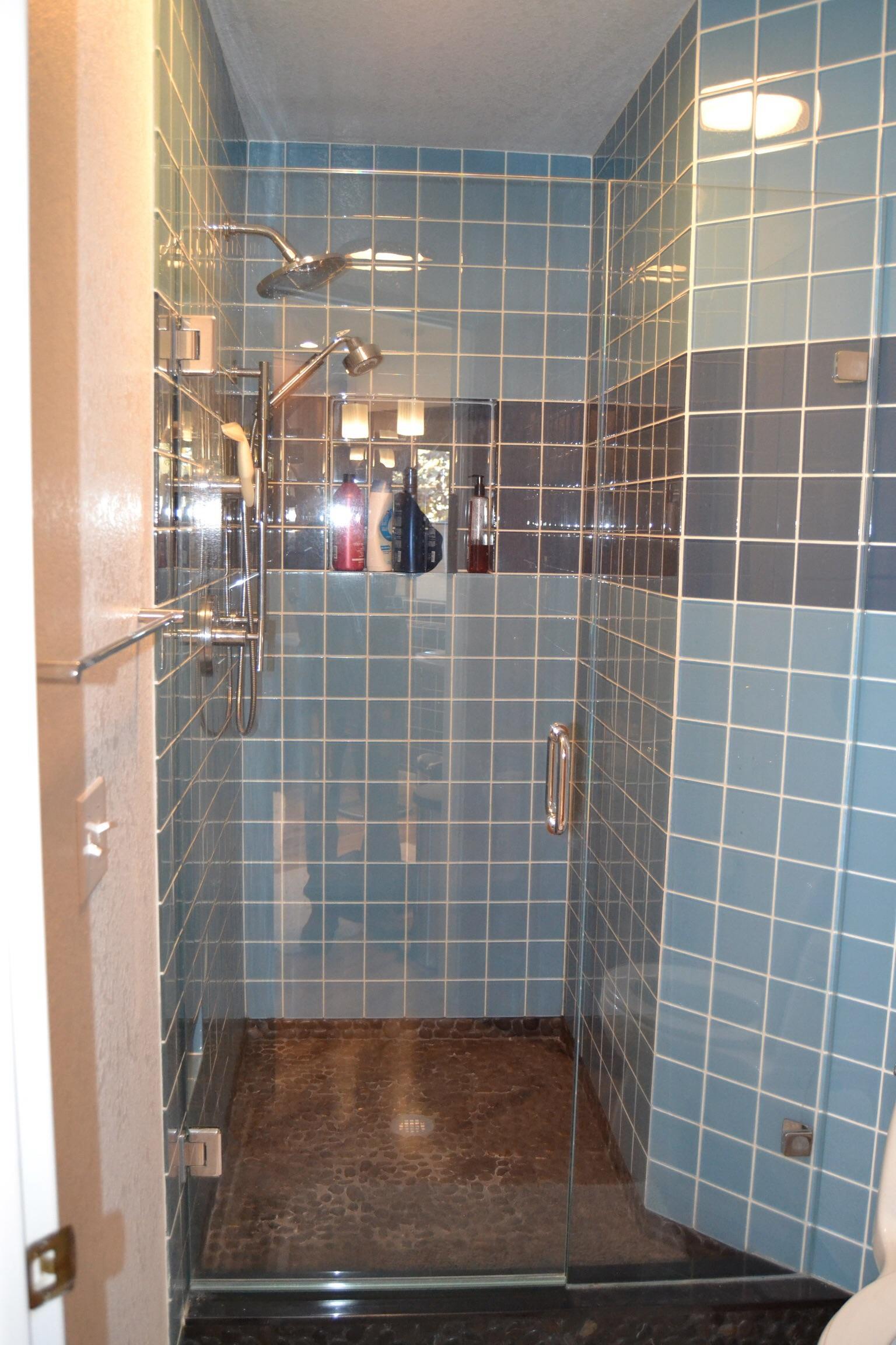 The Grout 'n Tile Tech Photo