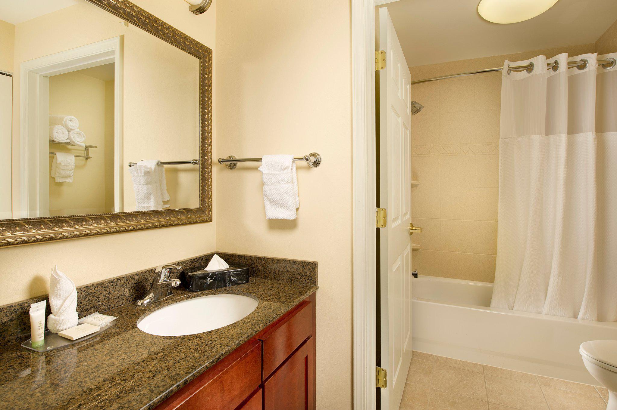 Staybridge Suites Baltimore Bwi Airport Photo