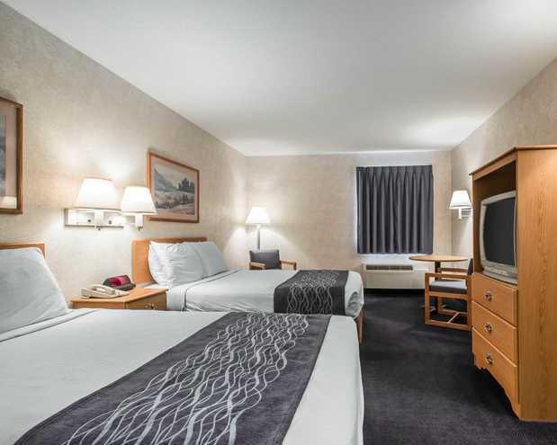 Images Econo Lodge Inn & Suites Lake Of The Ozarks