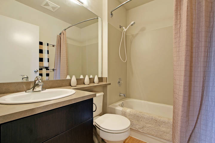 Madison Crossing Apartments Image