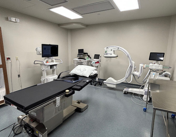 A surgery room at Azura Vascular Care Oklahoma City
