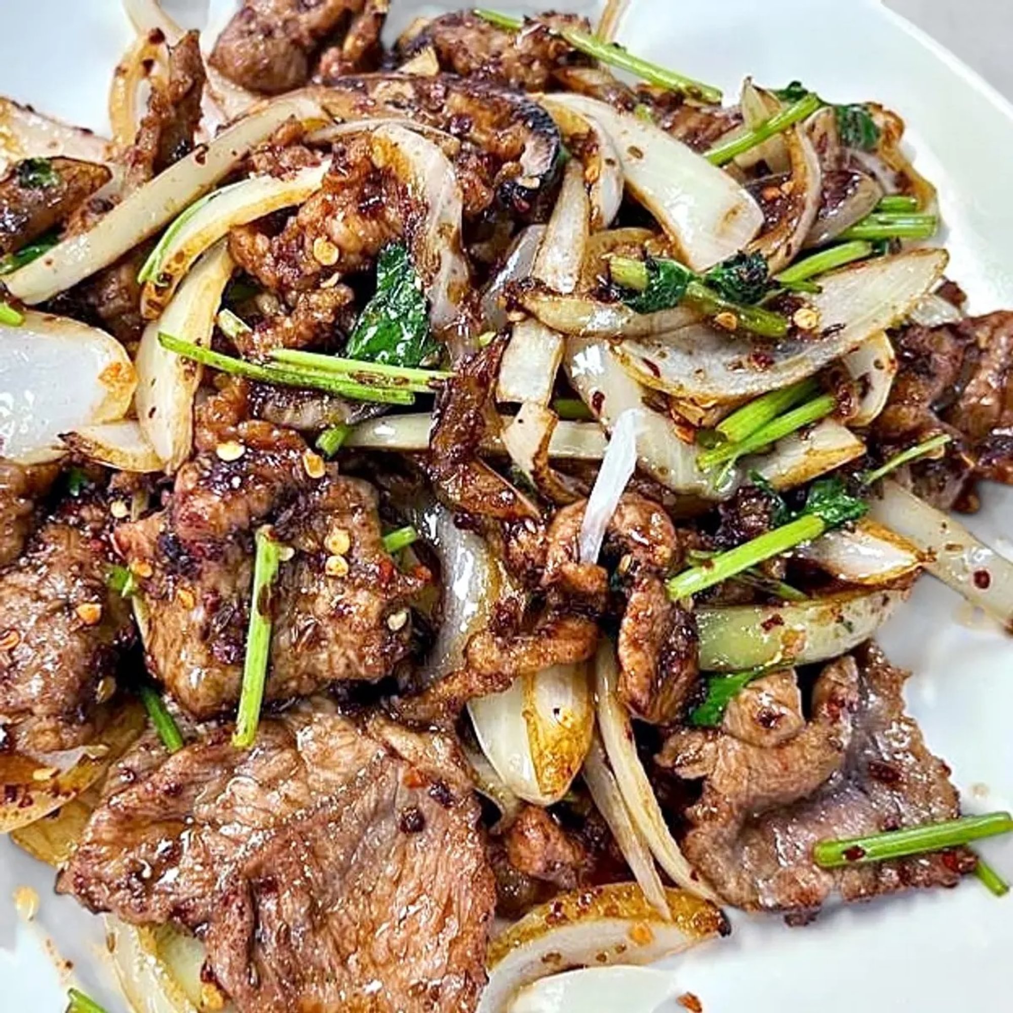 Xinjiang Style Sautéed Beef 新疆炒烤牛