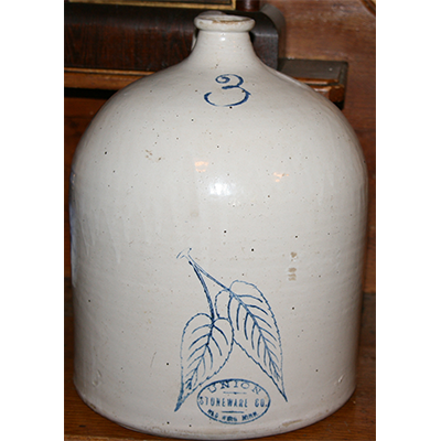 Wetak Antiques Logo