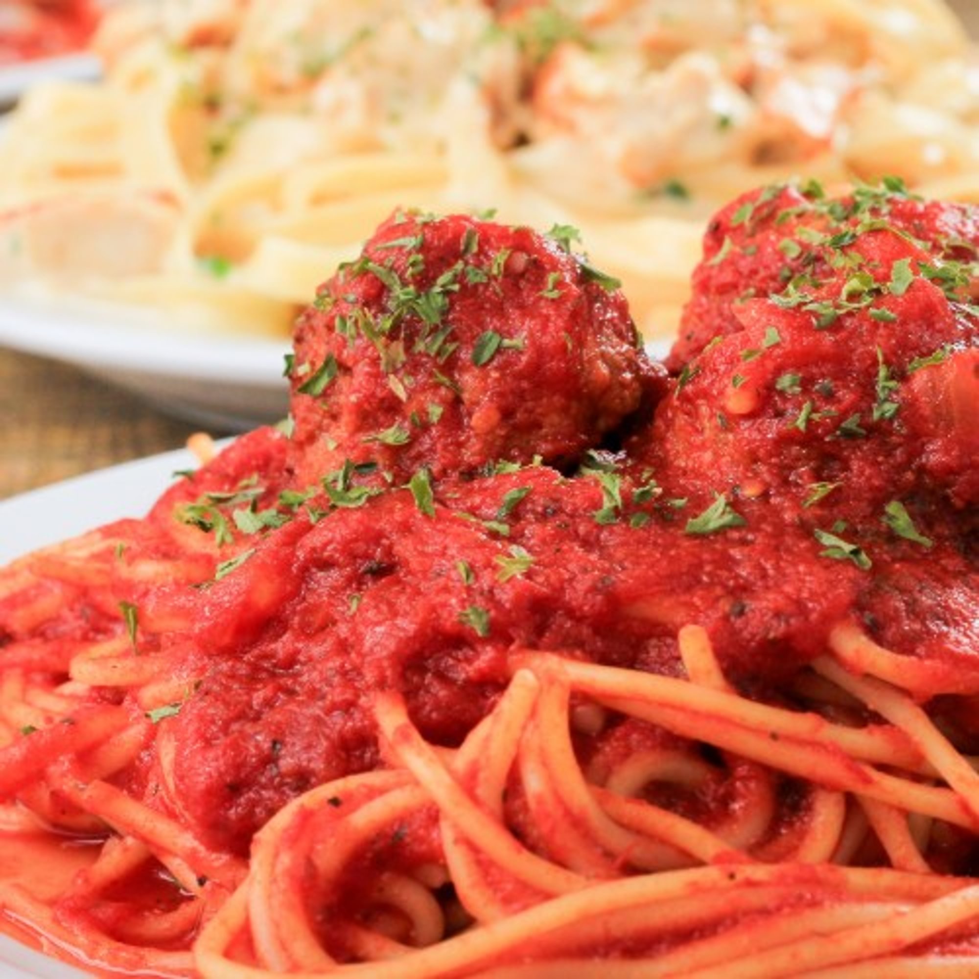Spaghetti (With Meatballs 8 Pieces)