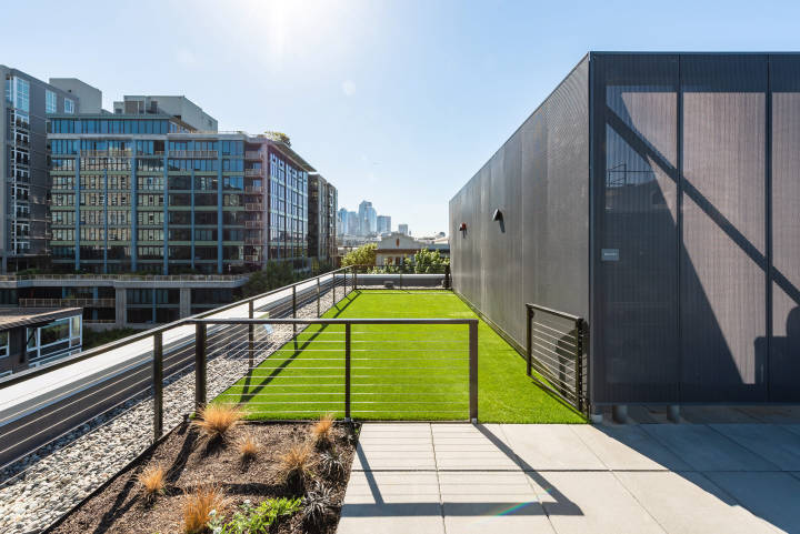 10 Clay Apartments Image