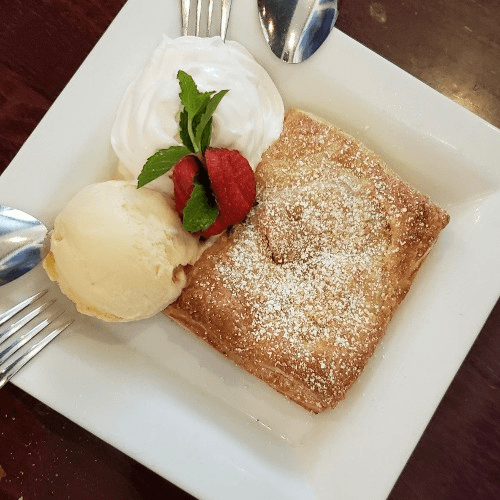 Apfelstrudel (Apple Strudel)