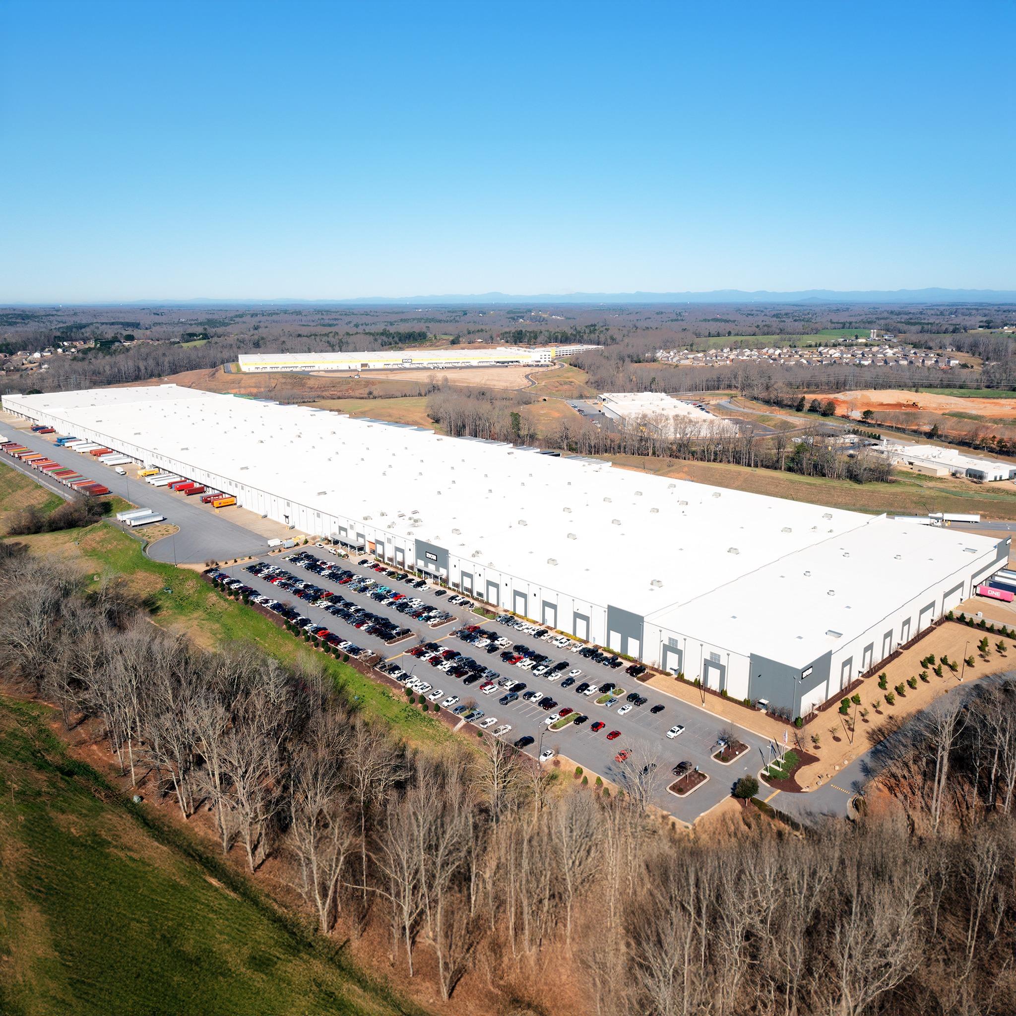 Guy Roofing Inc. Image