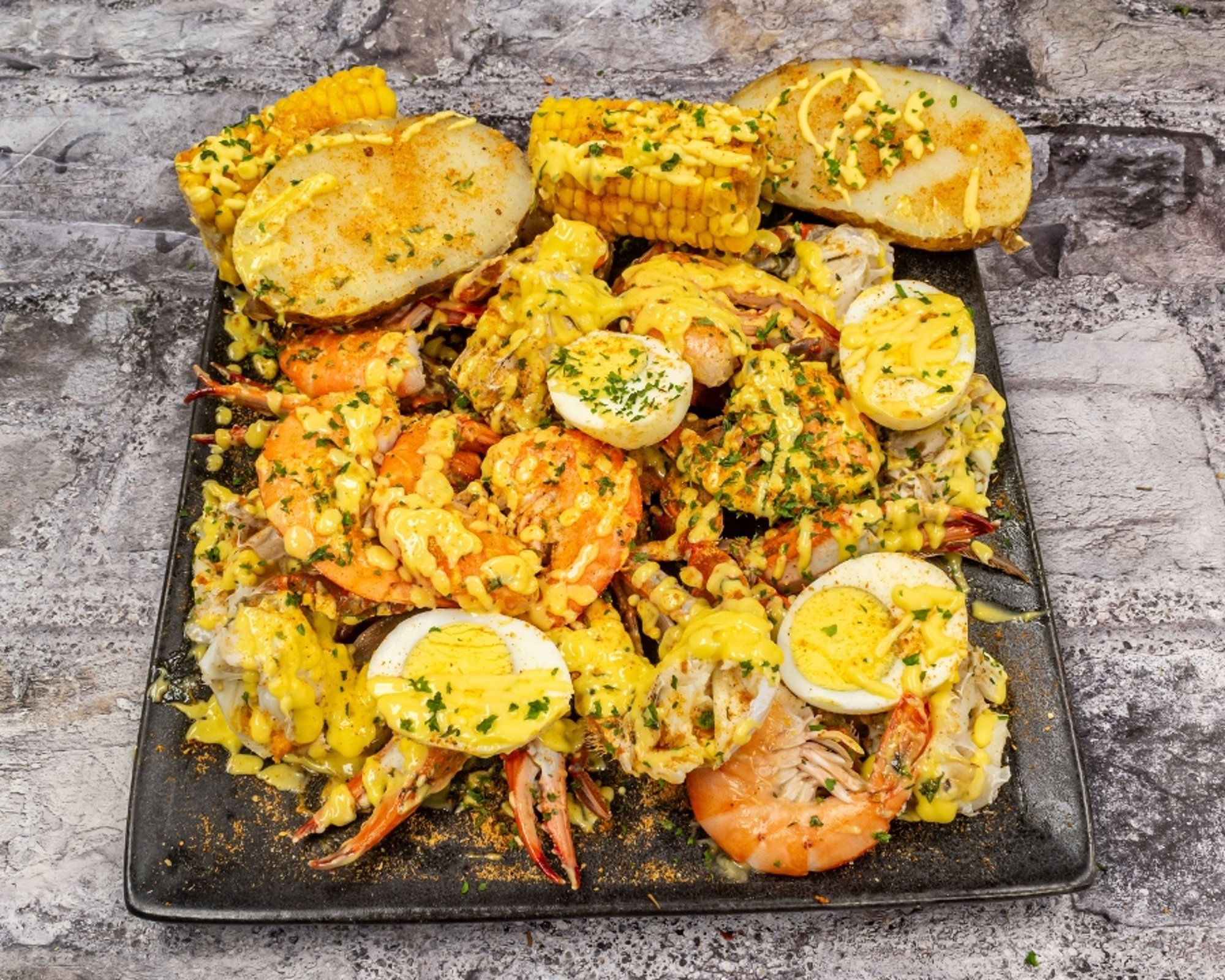 Garlic Crab Combo Tray