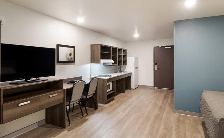 WoodSpring Suites Chandler Airport Image