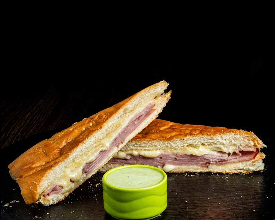 HAM & CHEESE SANDWICH