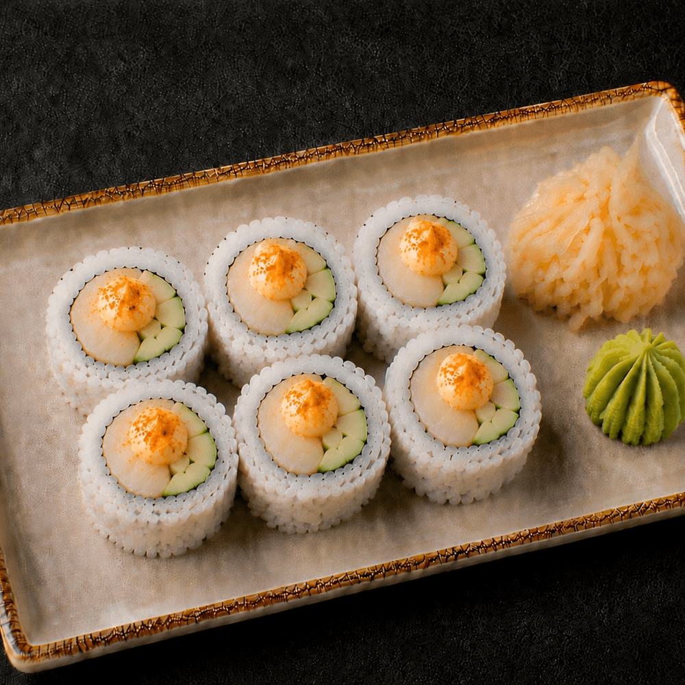 Spicy Scallop Roll