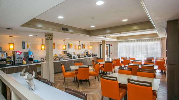 Images Best Western Plus Addison/Dallas Hotel