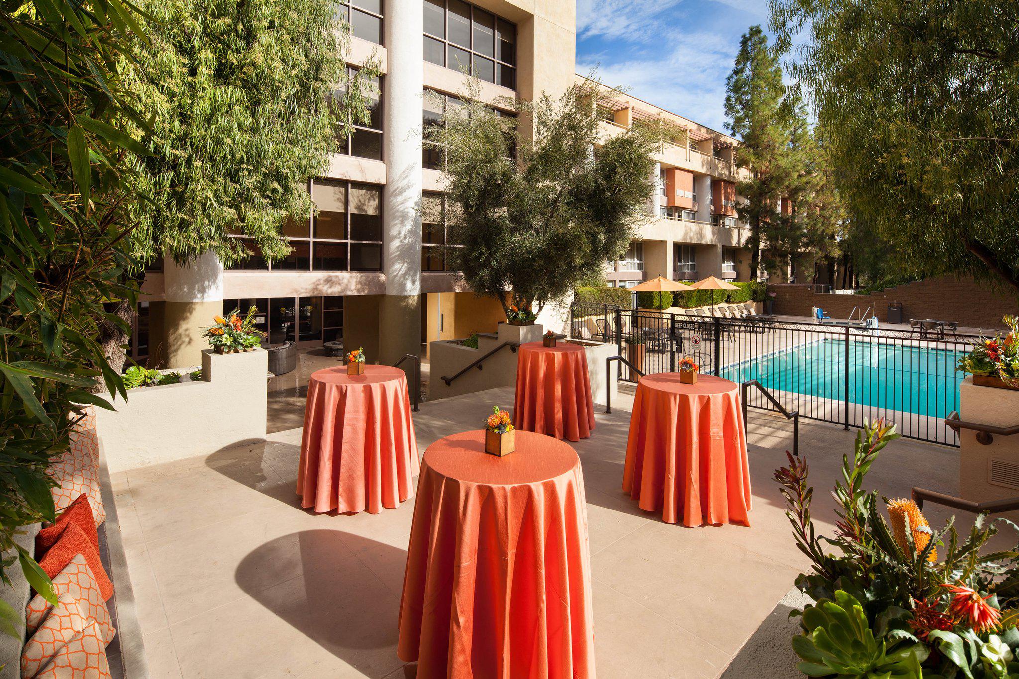 Sheraton Agoura Hills Hotel Photo