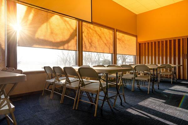 A beautiful view is nice-but, at breakfast in this dining hall, it can be a little too much! Our Solar Shades work perfectly to shade this Mankato event space.  BudgetBlindsMankato  MankatoMN  SolarShades  FreeConsultation  WindowWednesday