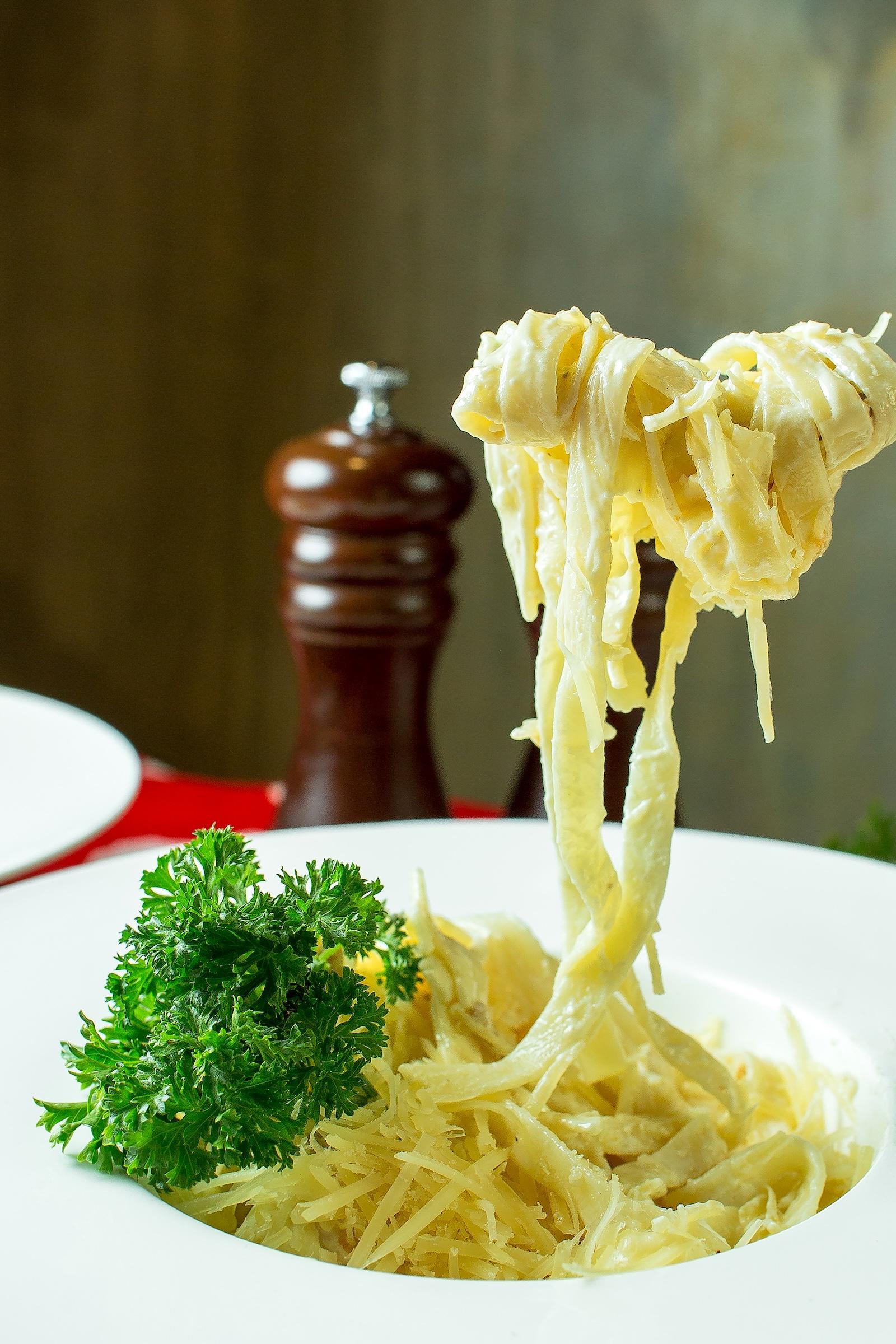 Spaghetti w/ Galic & Olive Oil