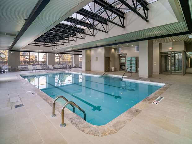 Images Embassy Suites by Hilton Detroit Troy Auburn Hills