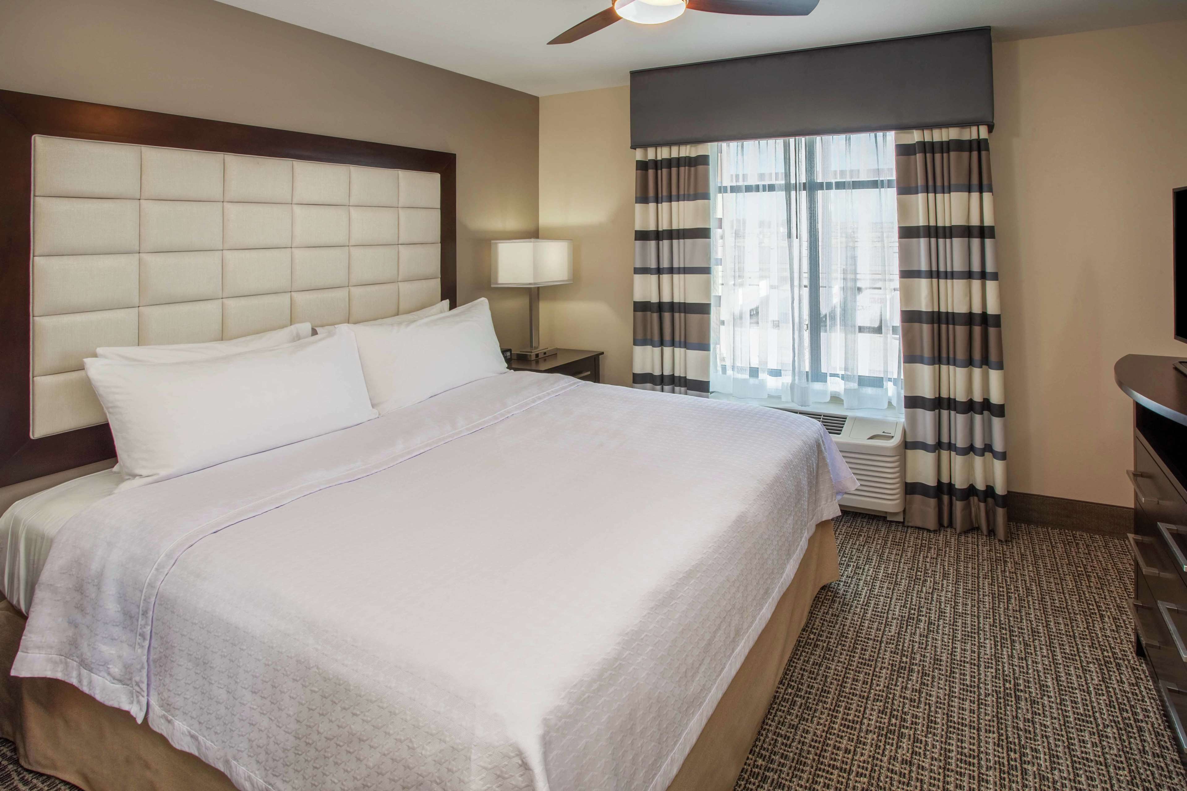 Homewood Suites by Hilton Munster Photo