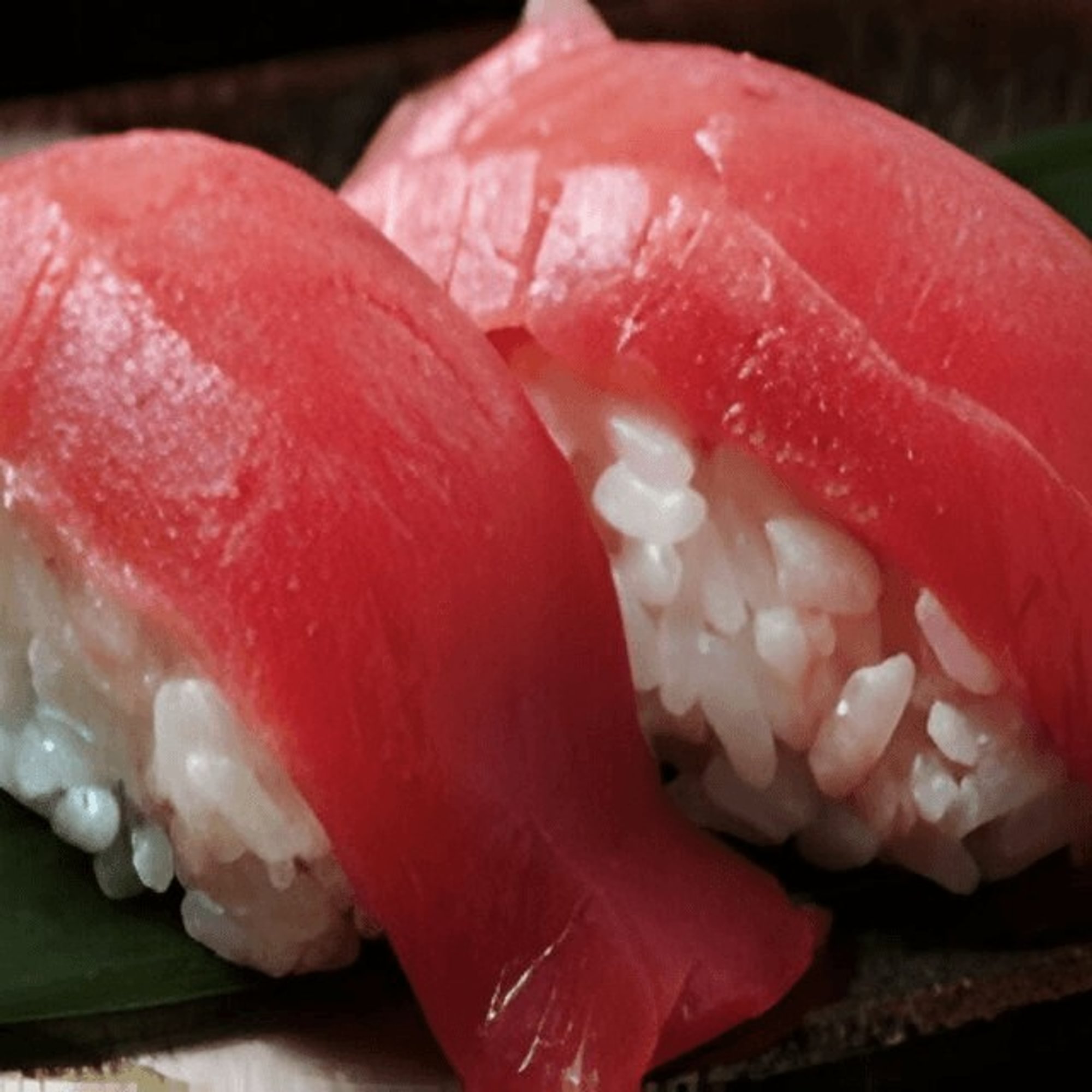 Tuna / Maguro Sushi (2pcs)