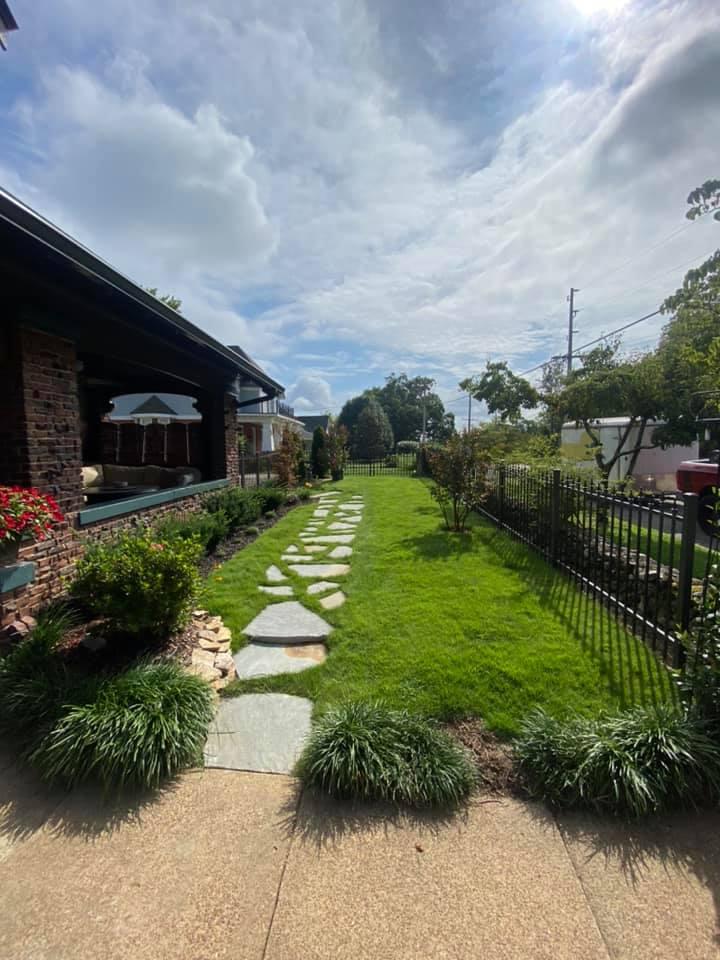 Chattanooga Landscaping Pros Image