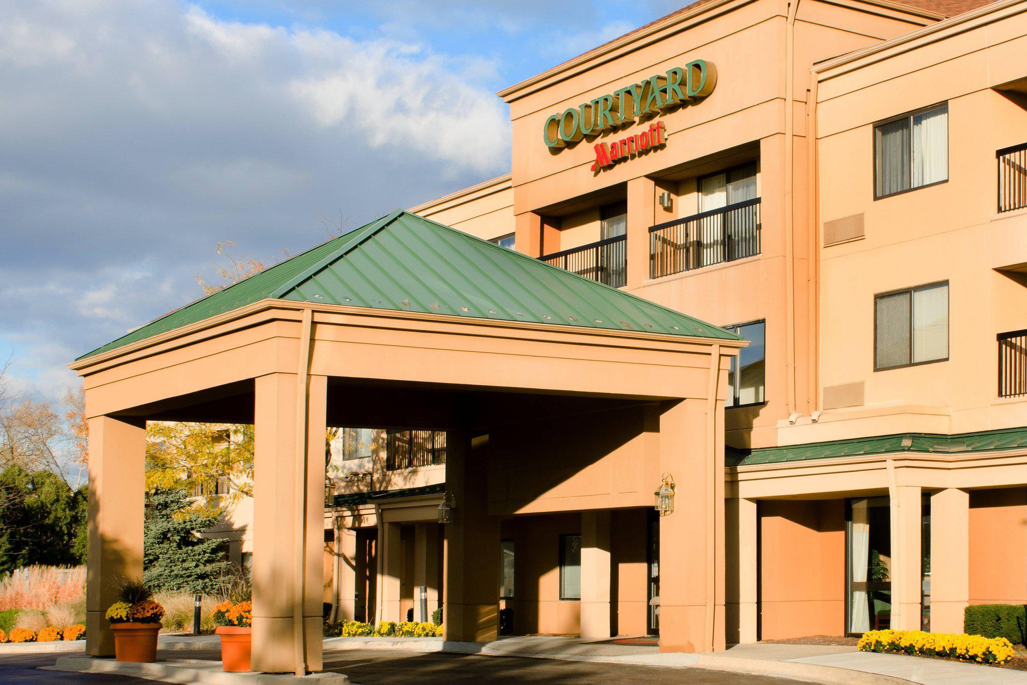 Courtyard by Marriott Chicago Elgin/West Dundee Photo