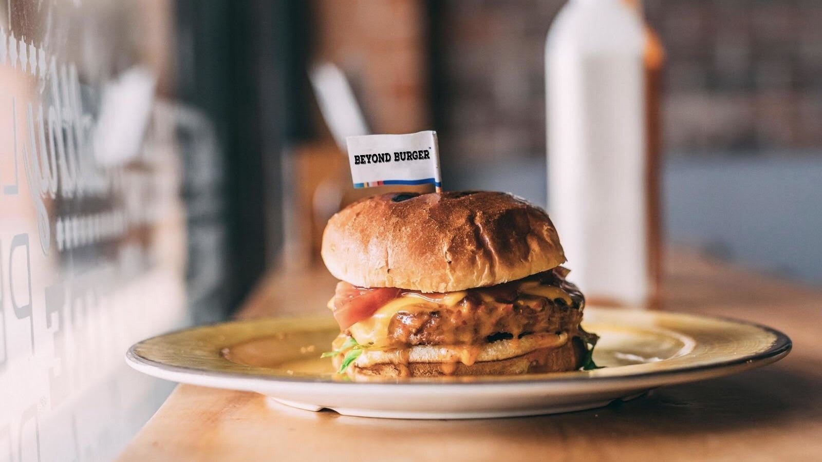 *PERI PERI BEYOND ® BURGER