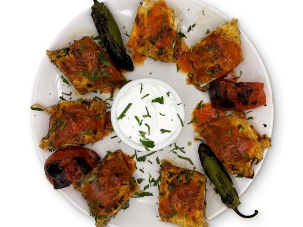 BICAK ARASI Chopped Meat Pide