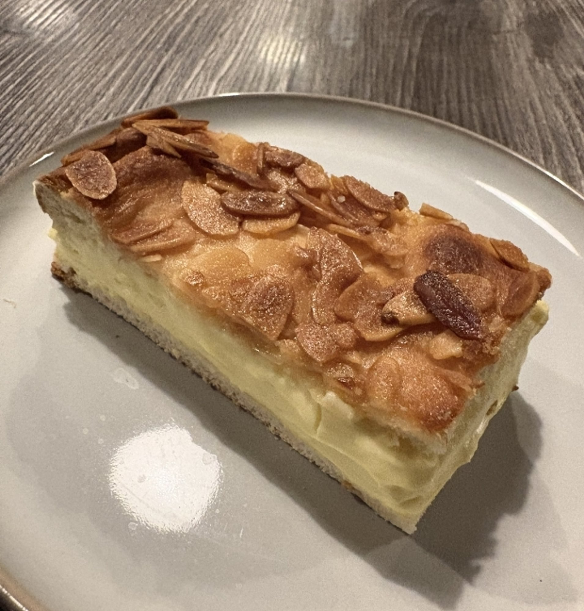Bee Sting Cake / Bienenstich