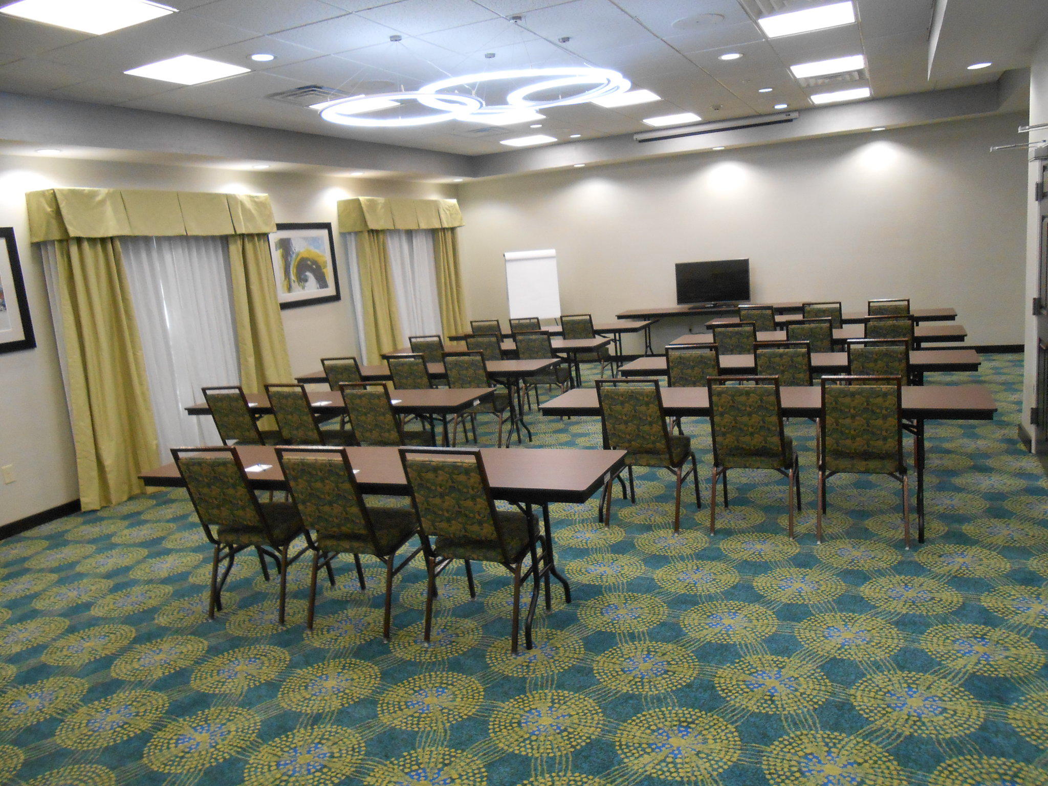 Holiday Inn Express & Suites Houston Northwest-Brookhollow Photo