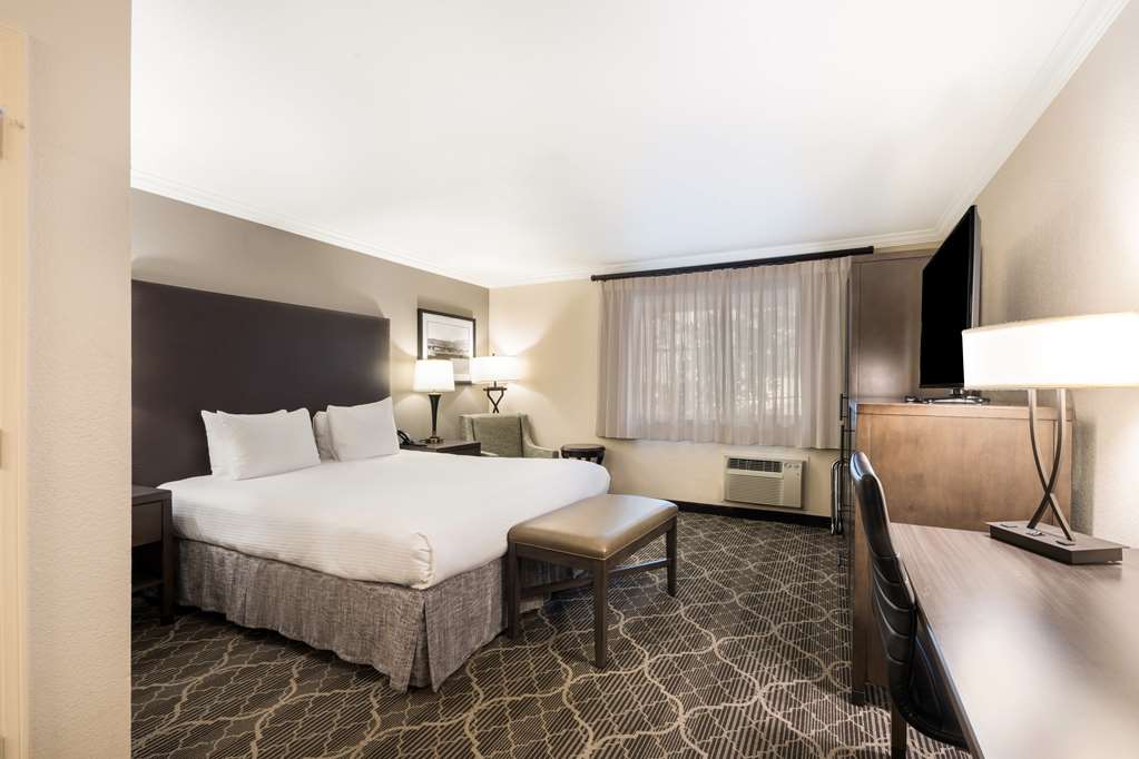 Best Western Danville Sycamore Inn Image