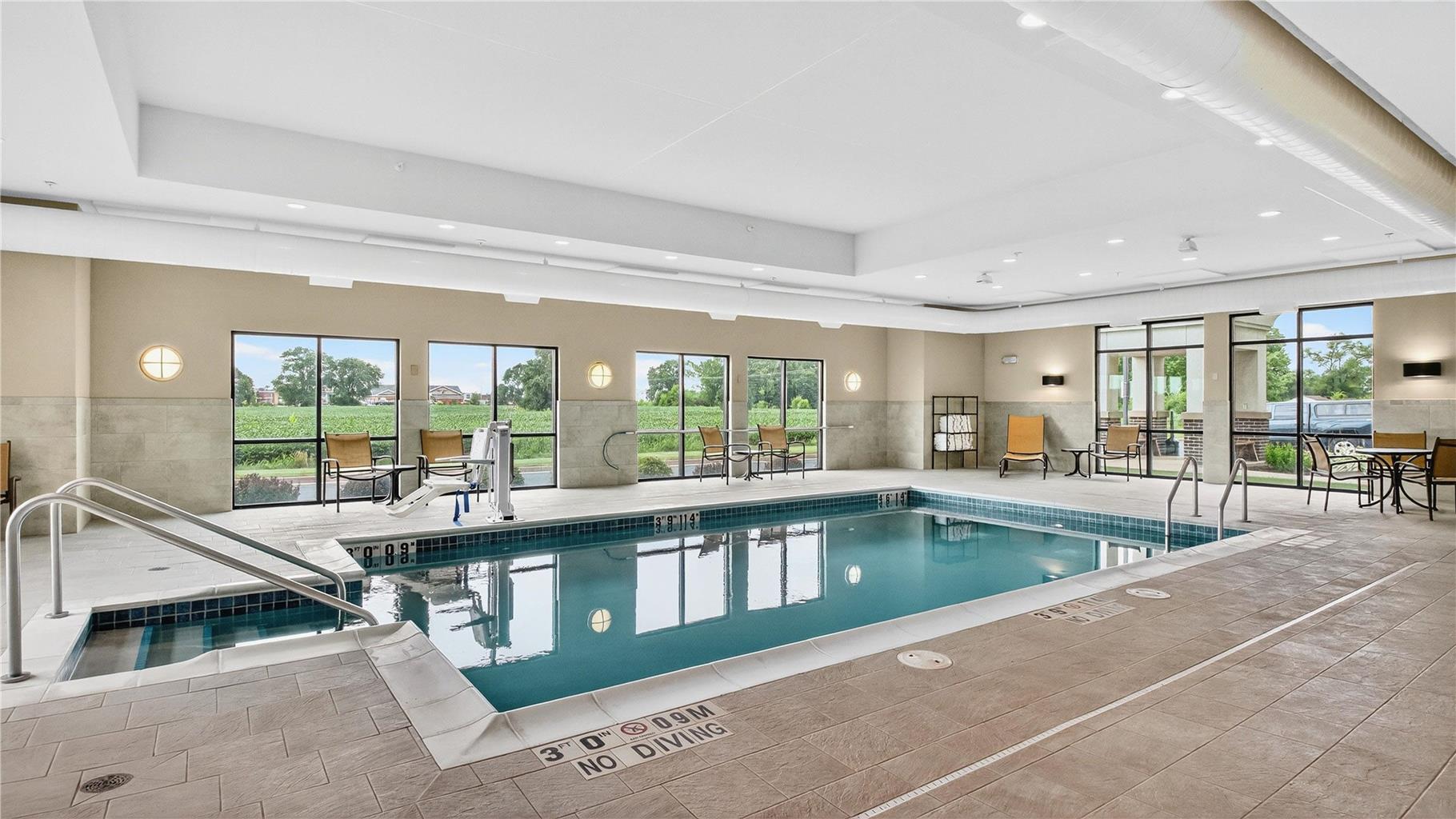 Hampton Inn & Suites Chippewa Falls Image