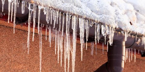 3 Tips to Winterize Your Gutters
