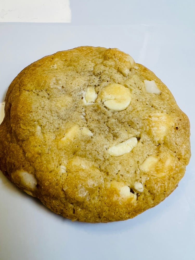 Macadamia Nut Cookie