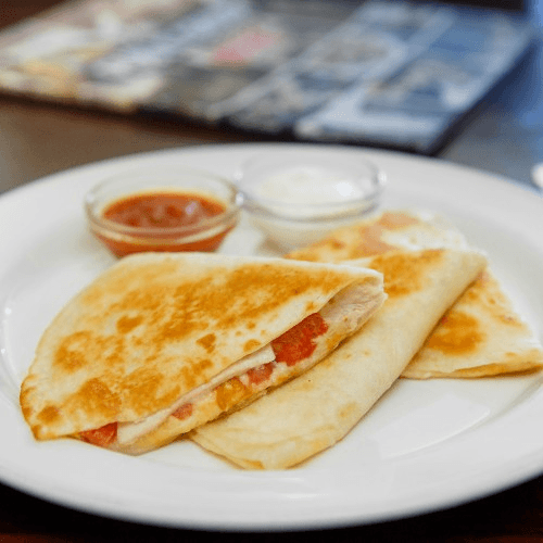 Mini Quesadilla (Queso O Carne)