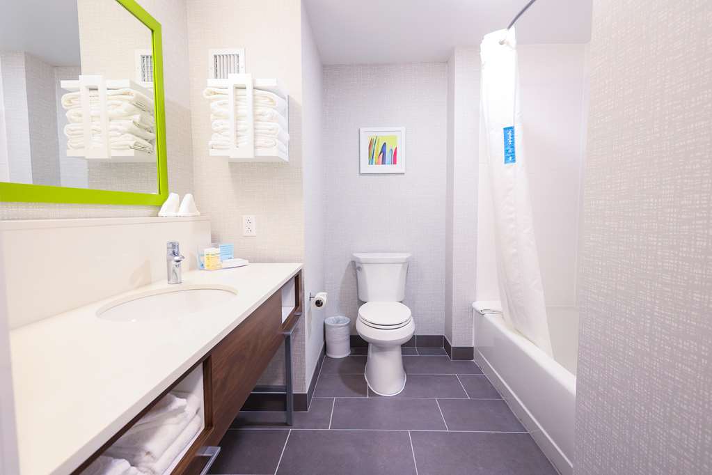 Hampton Inn Rehoboth Beach Image