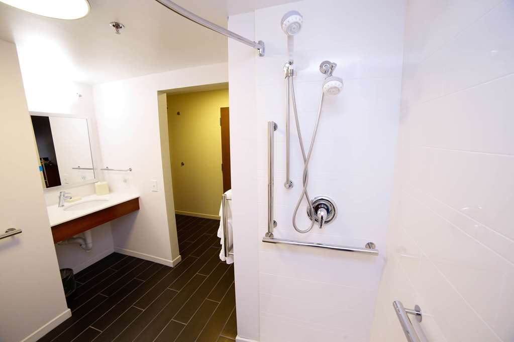 Hampton Inn Franklin Image