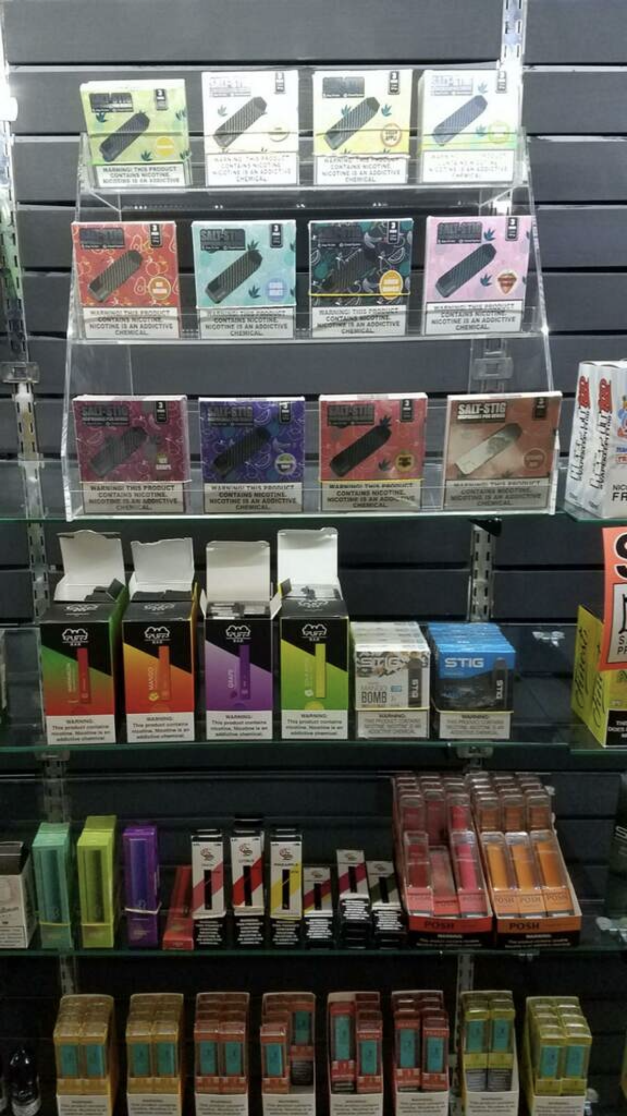 weed mixed with tobacco called Mixing Alcohol and Weed: Cross Faded Risks Explained