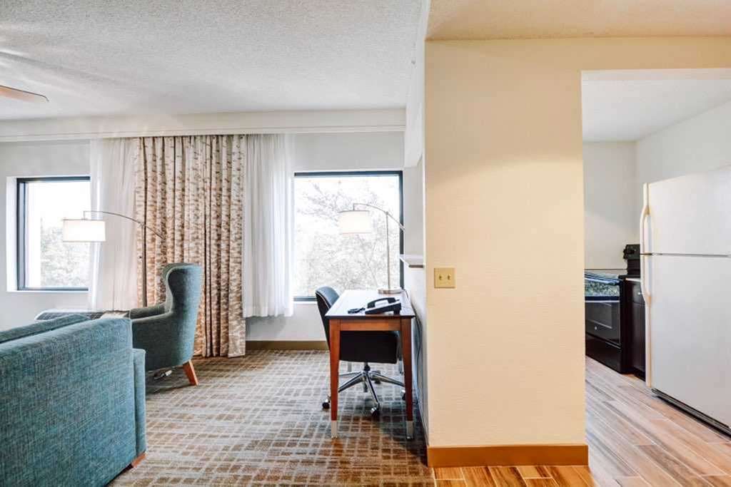 Hampton Inn Palm Beach Gardens Image