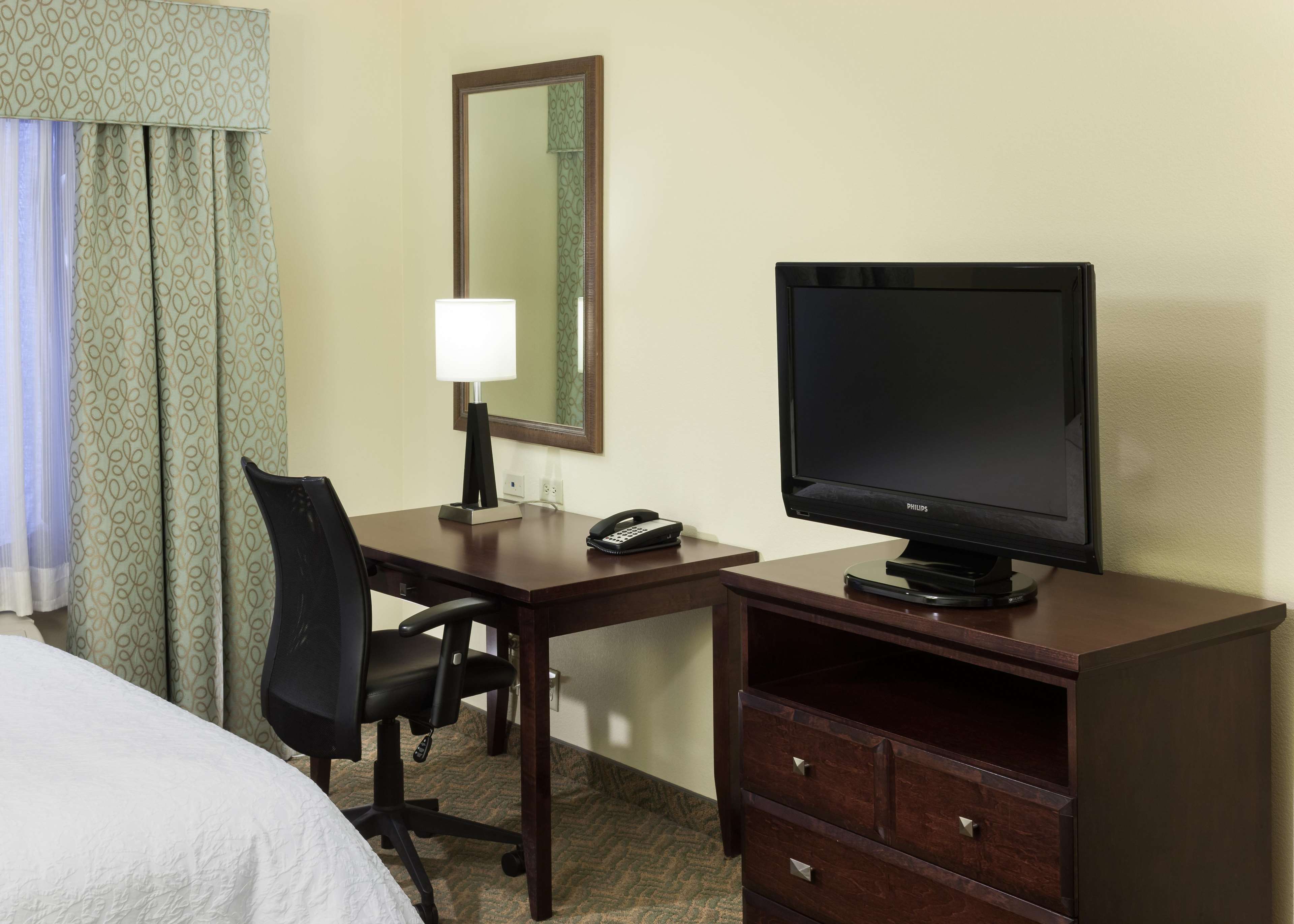 Hampton Inn & Suites Dallas-Arlington-South Photo