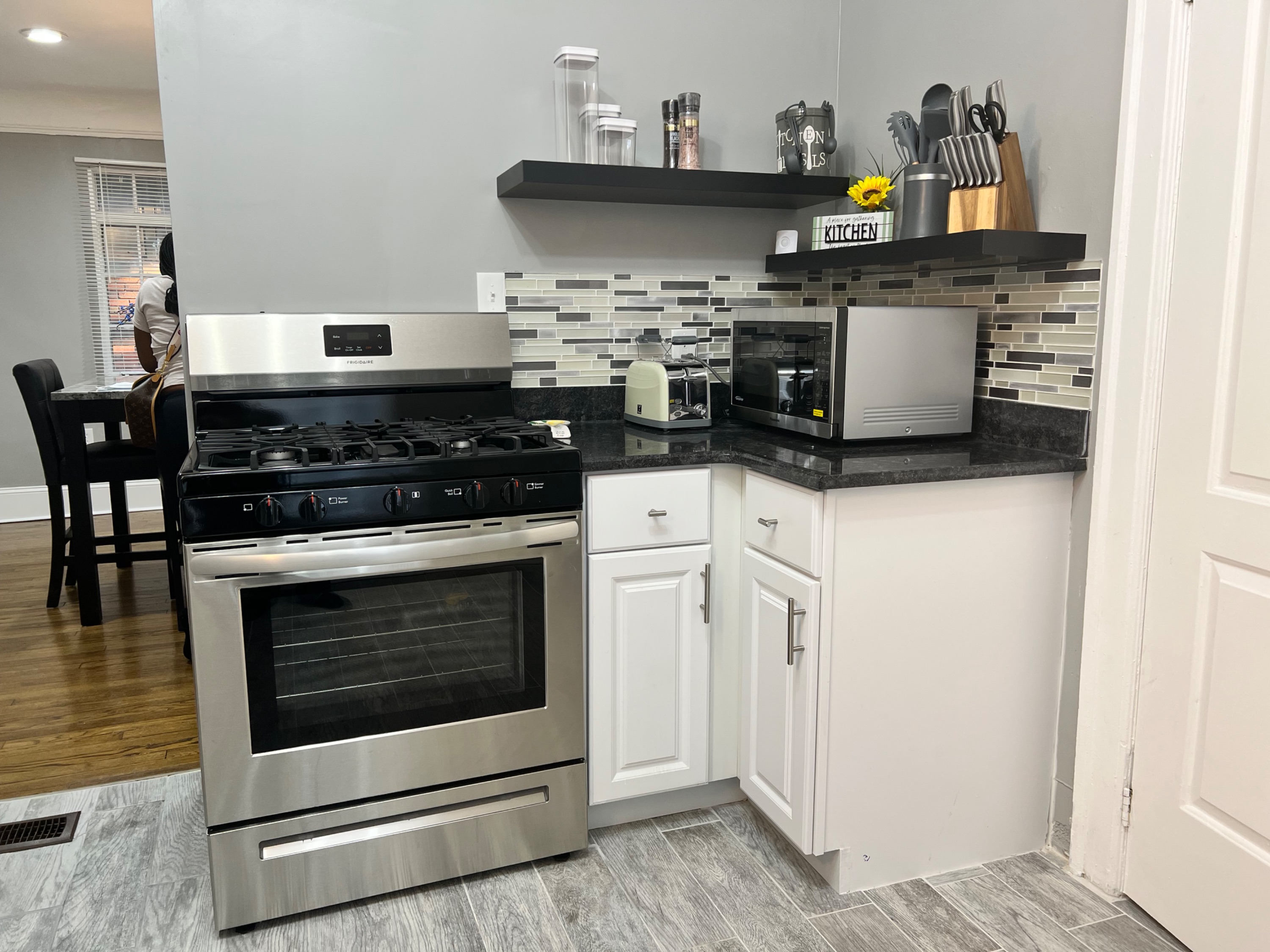 Great living solutions LLC Image