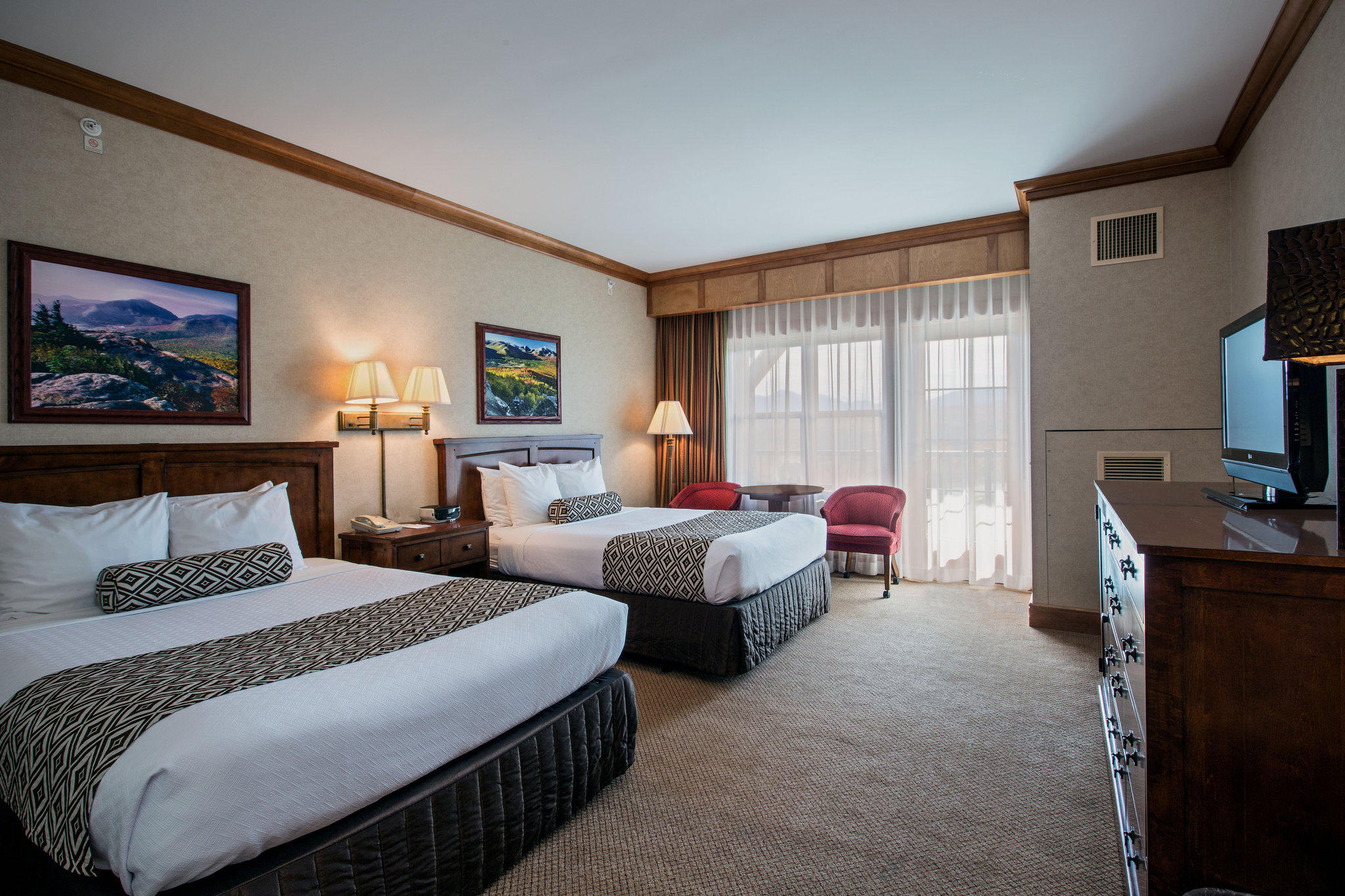 Crowne Plaza Lake Placid Photo