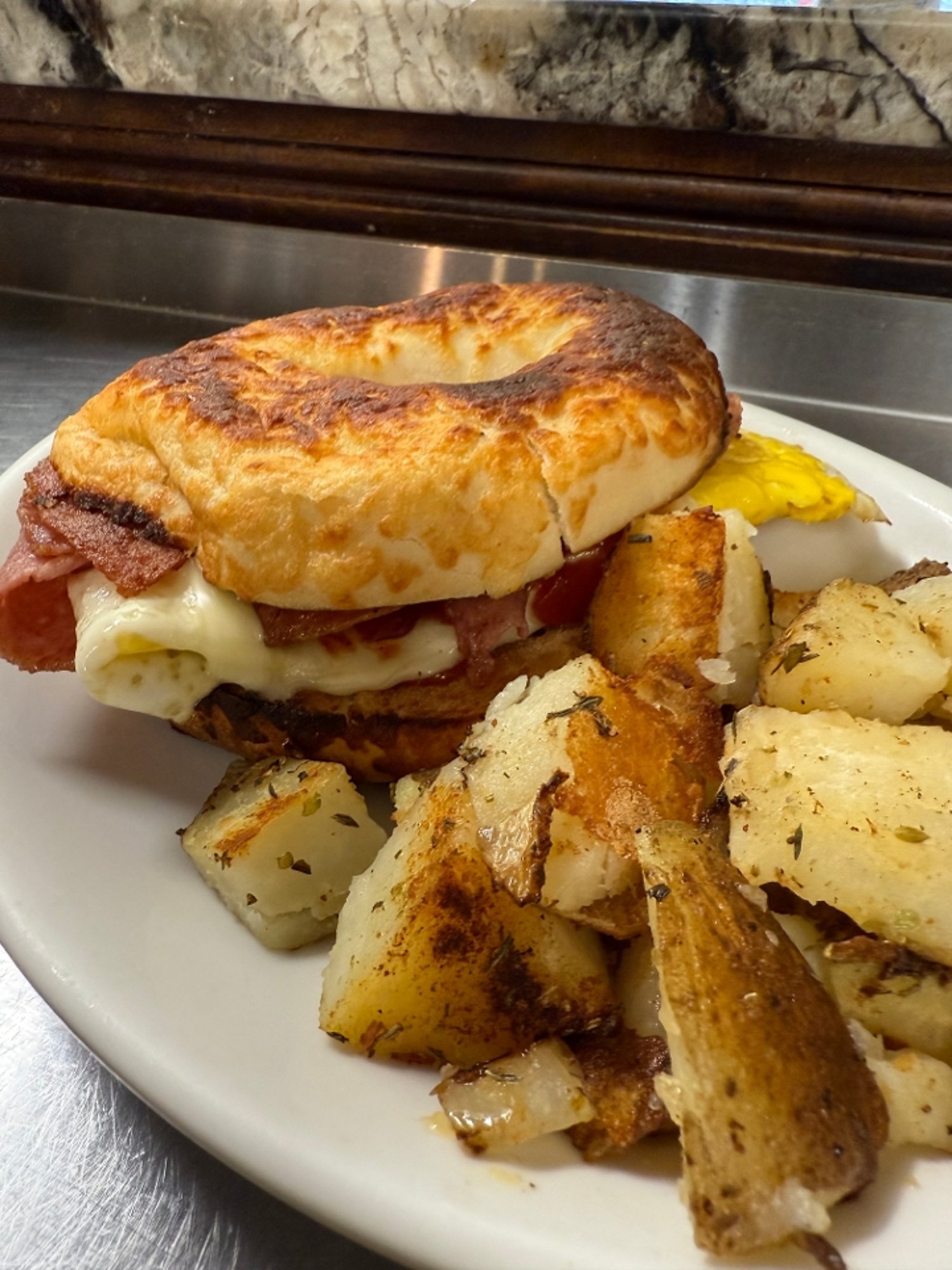 JERSEY BREAKFAST SANDWICH
