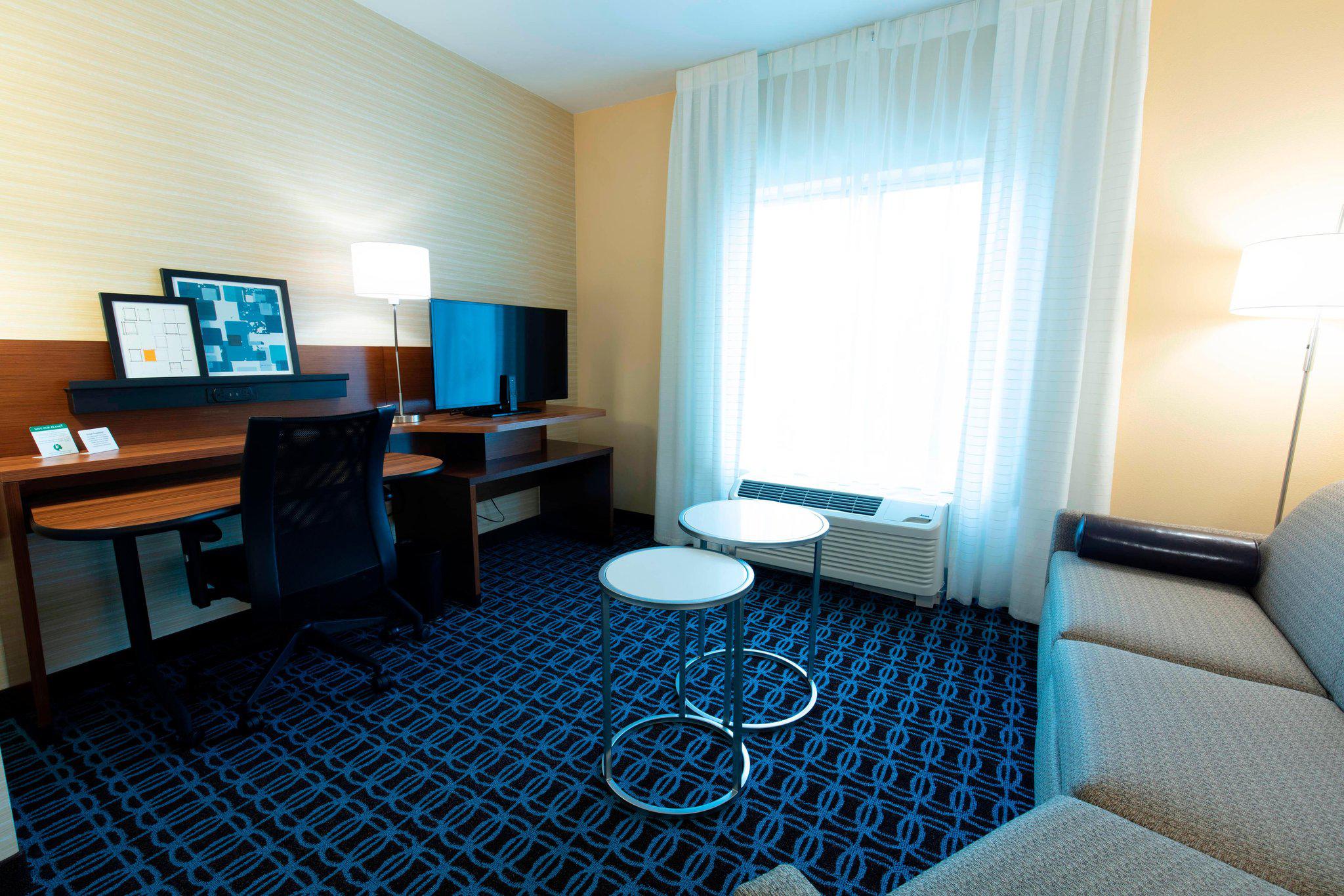 Fairfield Inn & Suites by Marriott Atlanta Woodstock Photo