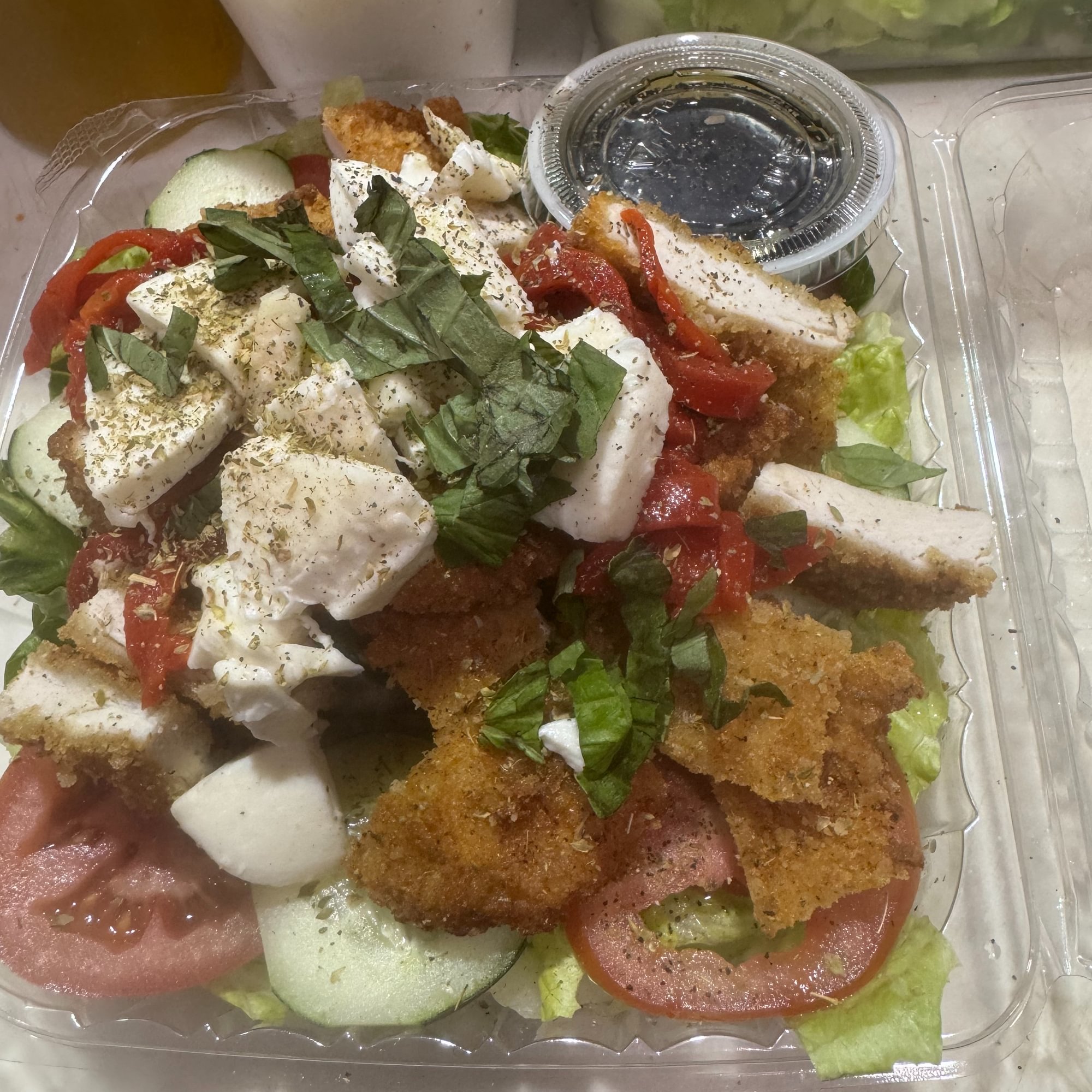 Buccieris Salad