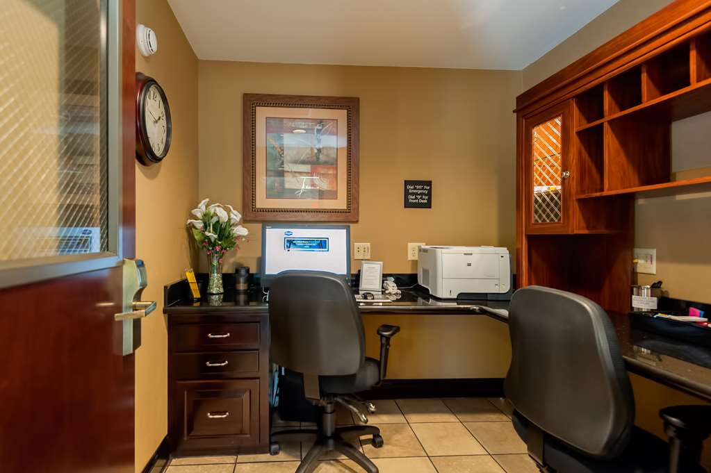 Hampton Inn East Windsor Image