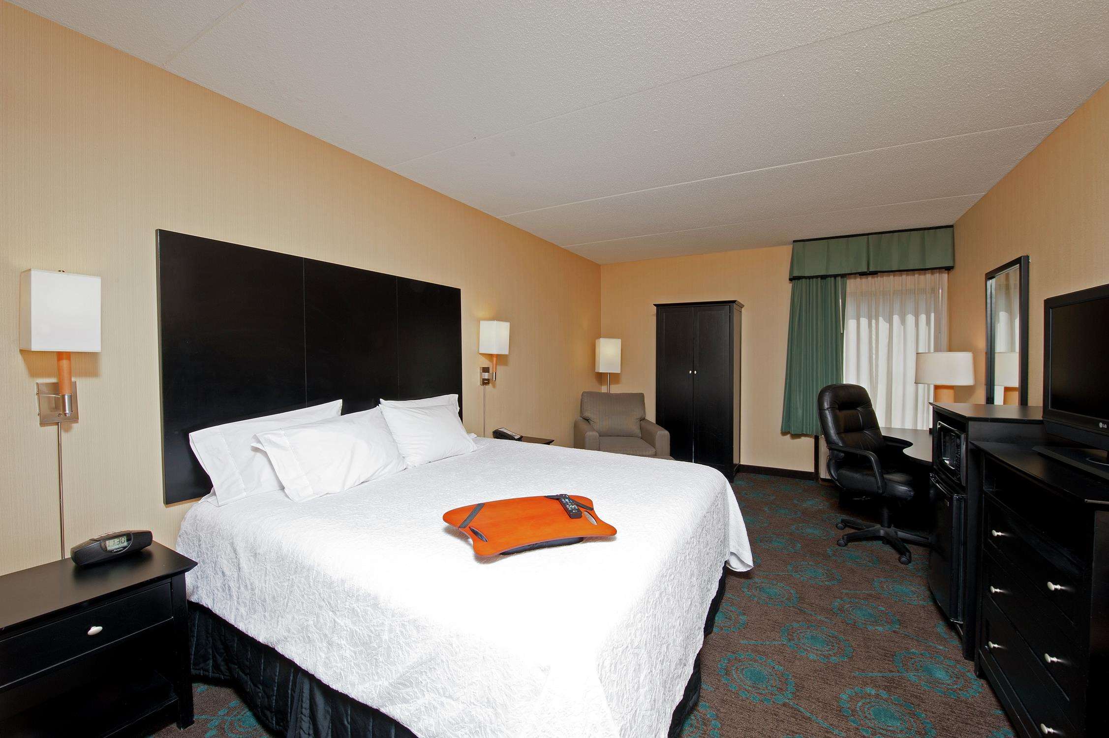 Hampton Inn Bloomington Photo