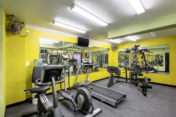 Images Quality Inn & Suites